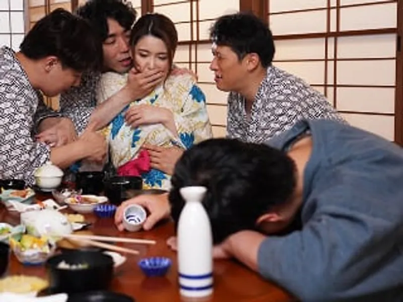 đưa Cô vợ đi suối nước nóng, Chồng yêu không biết Người vợ bị người khác đụ sấp mặt