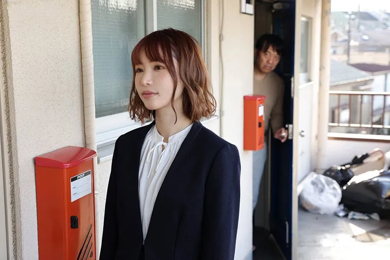 Gã nhà cạnh bên biến thái thường xuyên nghe tiếng rên của đôi vợ ông xã trẻ cạnh bên