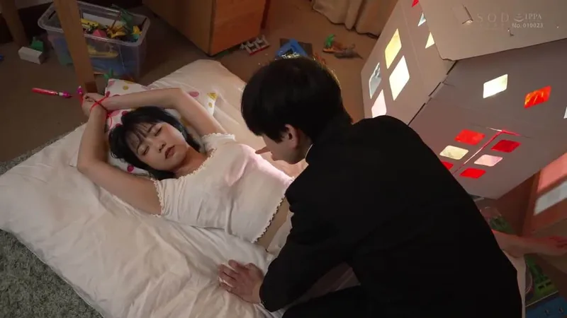 Trả thù anh trai thường xuyên bắt nạt bằng cách đụ bạn gái anh ấy