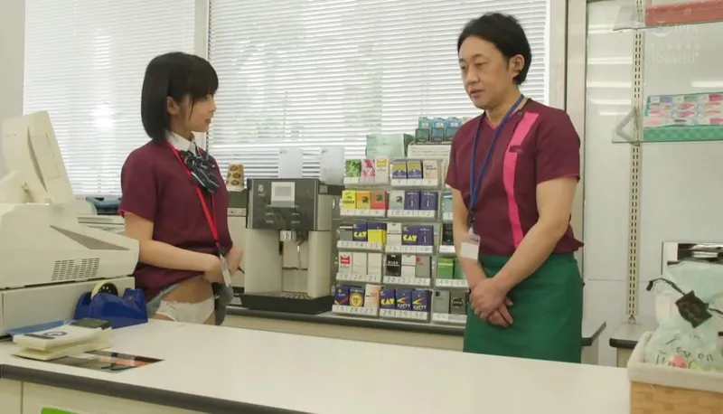 Lỗ lồn dễ thương đi làm thêm gạ quan hệ anh quản lý