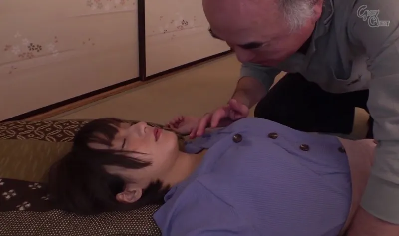 Bố anh xã vô tình làm vợ của con trai ngất xỉu rồi sau đó …